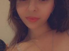 Sheytanna - female with brown hair webcam at xLoveCam