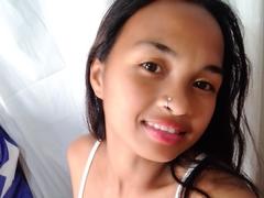 BelleAstrid from xLoveCam