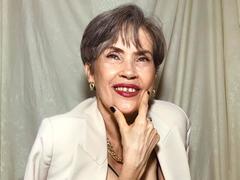 BelleBlondx - female with brown hair and  big tits webcam at xLoveCam