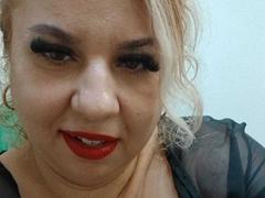 BelleInna - blond female with  big tits webcam at xLoveCam