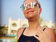 BelleLisaG - blond female with  small tits webcam at xLoveCam