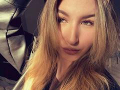 BelleNakahiki - blond female with  big tits webcam at xLoveCam