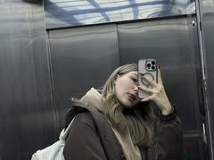 BelleNakahiki - blond female with  big tits webcam at xLoveCam