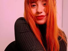 BelleVivienneHt - female with brown hair webcam at xLoveCam
