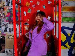 BelleVivienneHt - female with brown hair webcam at xLoveCam