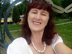 BellisimaAh - female with red hair and  small tits webcam at ImLive