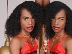 BelyiSinisterra - shemale with black hair and  small tits webcam at LiveJasmin