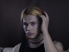 BenjiVampire from xLoveCam