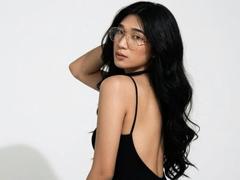 Berburakaa - shemale with black hair webcam at xLoveCam