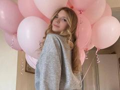 BernnyChloe - blond female with  big tits webcam at xLoveCam