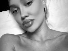 BerryBoo - female webcam at xLoveCam