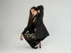 BethCutie - female webcam at xLoveCam