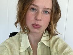 BettyDollores - female with red hair and  big tits webcam at xLoveCam