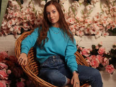 ElisabethHart - blond female webcam at LiveJasmin