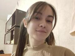 BeverlyBarrt from xLoveCam