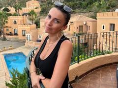 BiancaGlam - female with brown hair webcam at xLoveCam