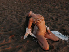 BiancaHotLove - female webcam at xLoveCam