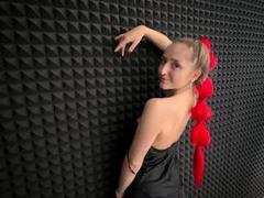 BiancaHotLove - female webcam at xLoveCam