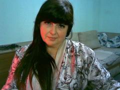 BiancaLady - female with brown hair and  small tits webcam at xLoveCam