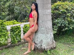 BiancaMayers - female with black hair and  small tits webcam at xLoveCam