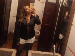 BiancaRey - female with brown hair and  big tits webcam at xLoveCam