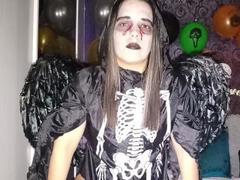 BiancaWild - female with black hair and  small tits webcam at xLoveCam