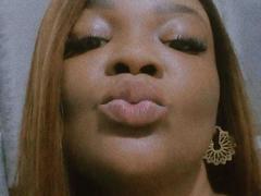 BigBbwDanay - female with black hair webcam at xLoveCam