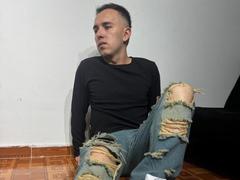 BigDickTop69 from xLoveCam