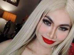 Bigcockjhera - shemale webcam at xLoveCam