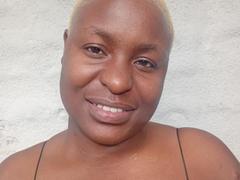 BlackDivaX from xLoveCam
