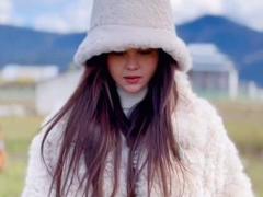 BLACKLOVE888 - female with black hair and  big tits webcam at ImLive