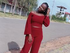 BlackMelanie - female webcam at xLoveCam