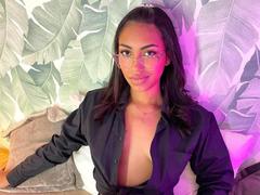 BlackXRose - female with black hair webcam at xLoveCam