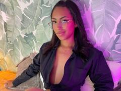 BlackXRose - female with black hair webcam at xLoveCam