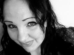 Blackbeauty43-hot - female with black hair and  big tits webcam at xLoveCam