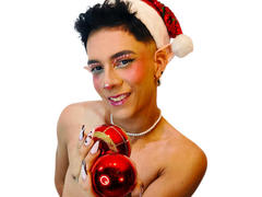 BlakeNoir - shemale with brown hair webcam at xLoveCam