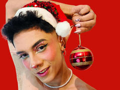 BlakeNoir - shemale with brown hair webcam at xLoveCam