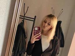 BlanchNassr - female webcam at xLoveCam