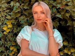 BlueCherry-hot - blond female webcam at xLoveCam