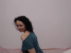 BlueFlowerr - female webcam at xLoveCam