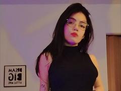 BlueJade69 from xLoveCam