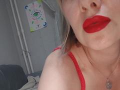 BlueXOwl - female with brown hair and  small tits webcam at ImLive