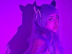 BlueSkarlet - female with brown hair webcam at xLoveCam