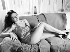 BodaciousxGirl - female with black hair and  big tits webcam at xLoveCam