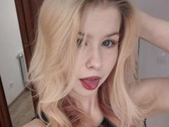 BokMaio - blond female with  big tits webcam at xLoveCam