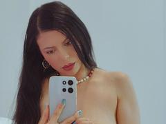 BonnieCarter - female with brown hair and  big tits webcam at xLoveCam