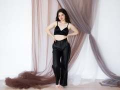 BonniePratt - female with black hair webcam at LiveJasmin