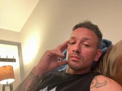 JoyfullJ from xLoveCam