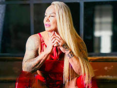 BonnieVonClyde - female with  big tits webcam at LiveJasmin