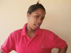 FeeClochette - female with black hair webcam at xLoveCam